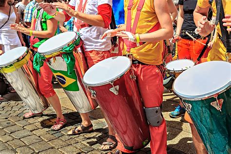 Le Festival International de Musique à São Paulo: Une célébration éclatante de la créativité musicale et un symbole du dynamisme culturel brésilien