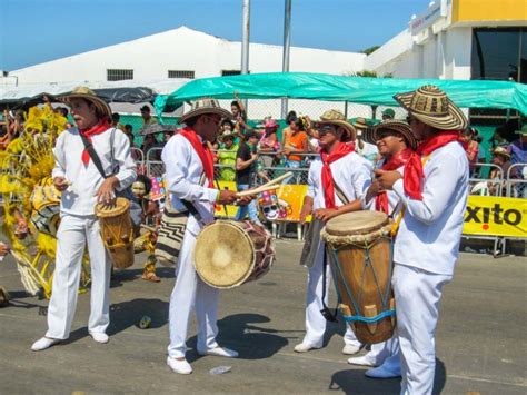 La Fête de la Musique en Colombie: Un moment festif où l'éclectisme musical rencontre la joie populaire